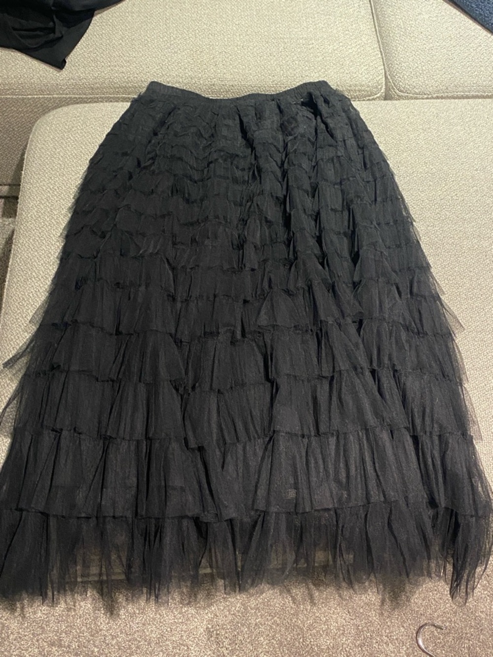 APRICOT Black Elastic Waist Textured Skirt mid calf size medium great condition